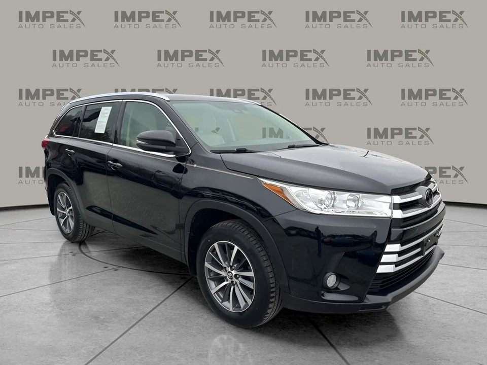 2019 Toyota Highlander - Image 7 of 12