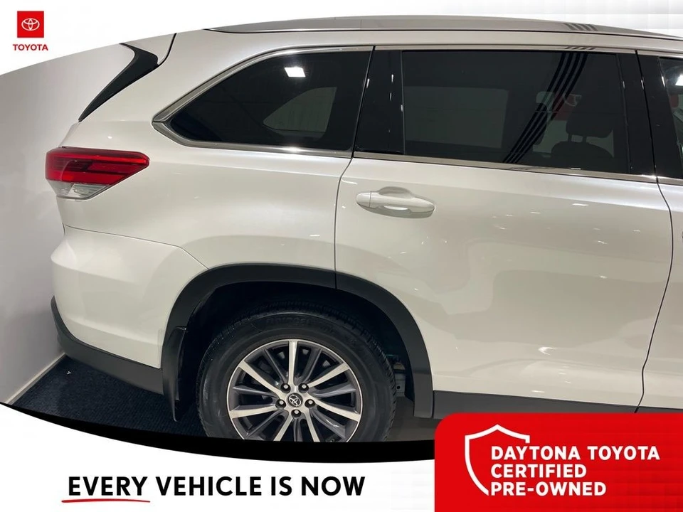 2019 Toyota Highlander - Image 5 of 12