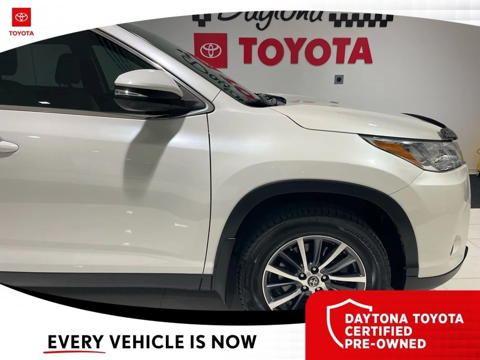 2019 Toyota Highlander - Image 6 of 12
