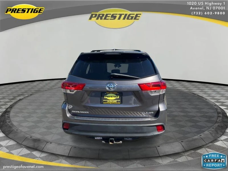 2019 Toyota Highlander - Image 6 of 12
