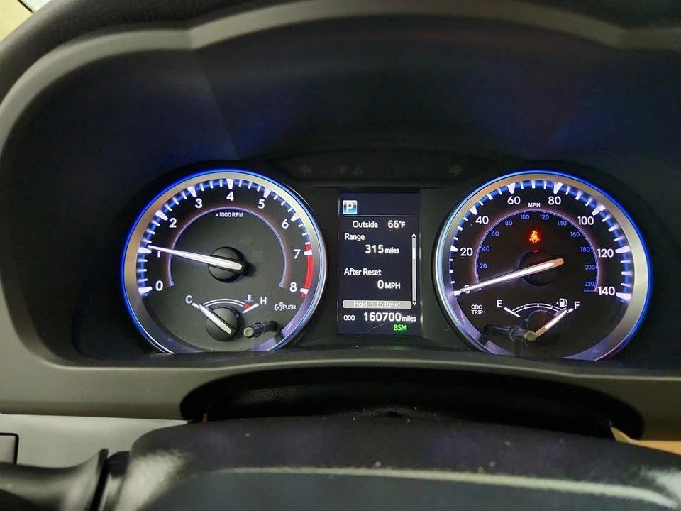 2019 Toyota Highlander - Image 17 of 21