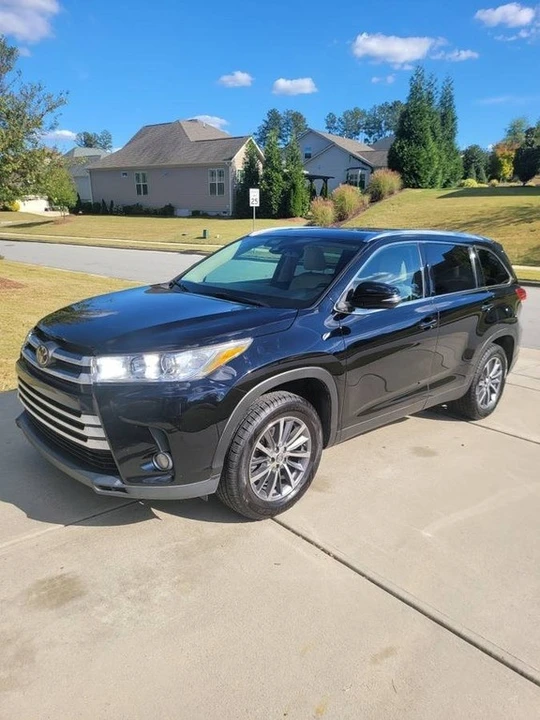 2019 Toyota Highlander - Image 4 of 12