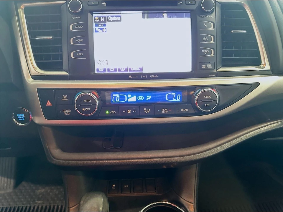 2019 Toyota Highlander - Image 13 of 21