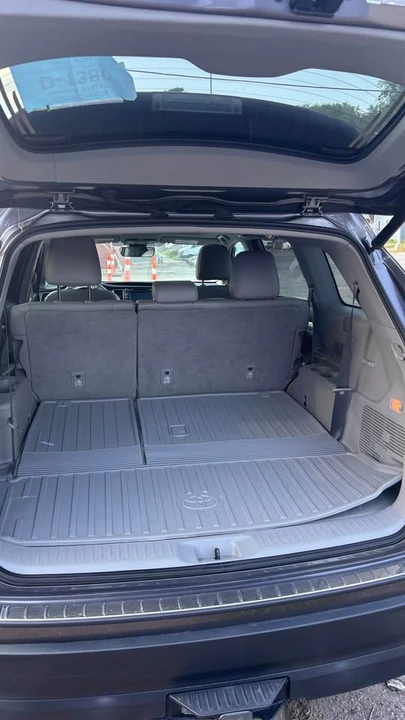 2019 Toyota Highlander - Image 5 of 9