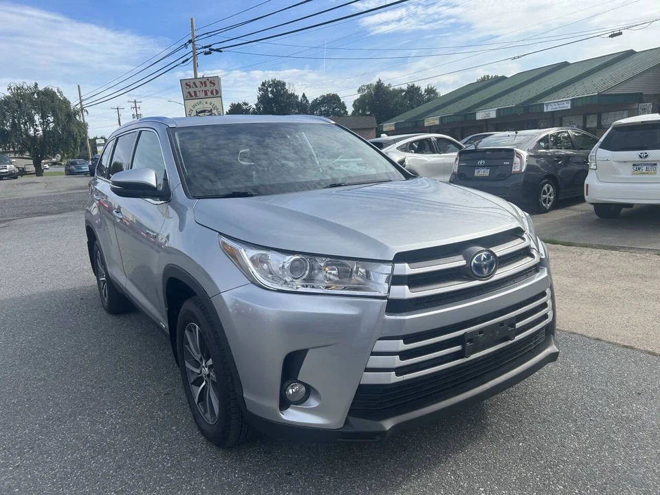 2019 Toyota Highlander - Image 3 of 21