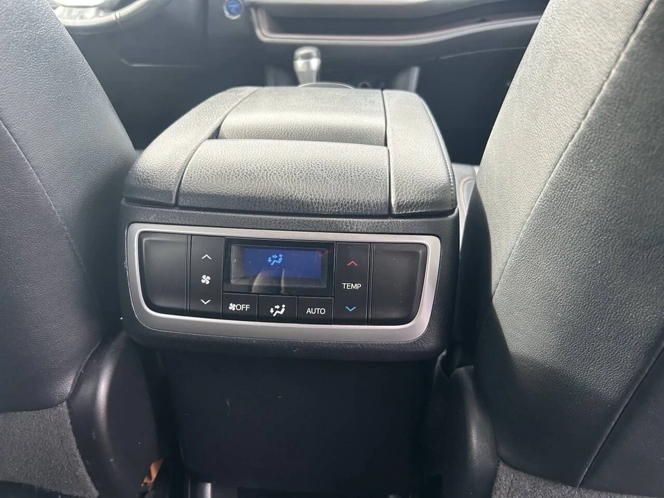 2019 Toyota Highlander - Image 21 of 21