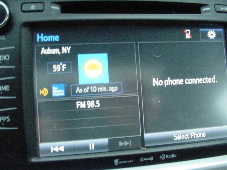 2019 Toyota Highlander - Image 11 of 12