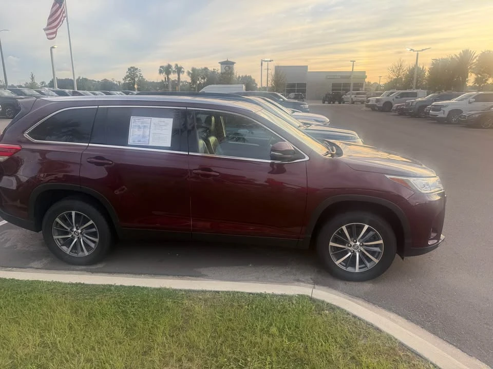 2019 Toyota Highlander - Image 6 of 6