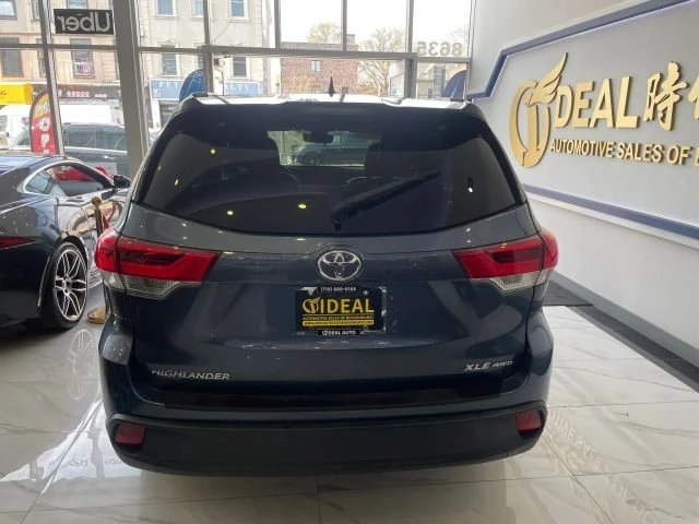 2019 Toyota Highlander - Image 5 of 31