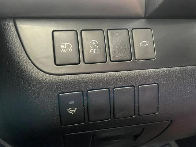 2019 Toyota Highlander - Image 9 of 31