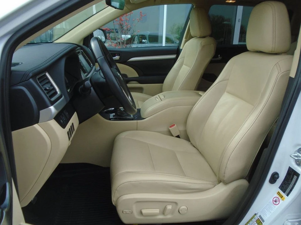 2019 Toyota Highlander - Image 12 of 12
