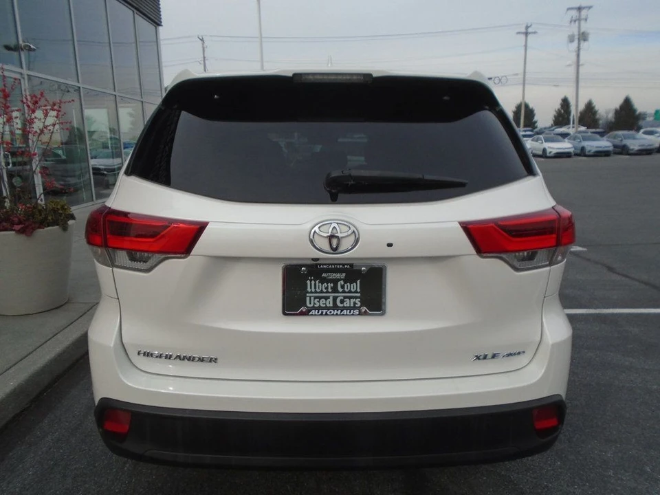 2019 Toyota Highlander - Image 5 of 12