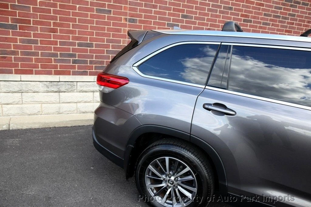 2019 Toyota Highlander - Image 12 of 12