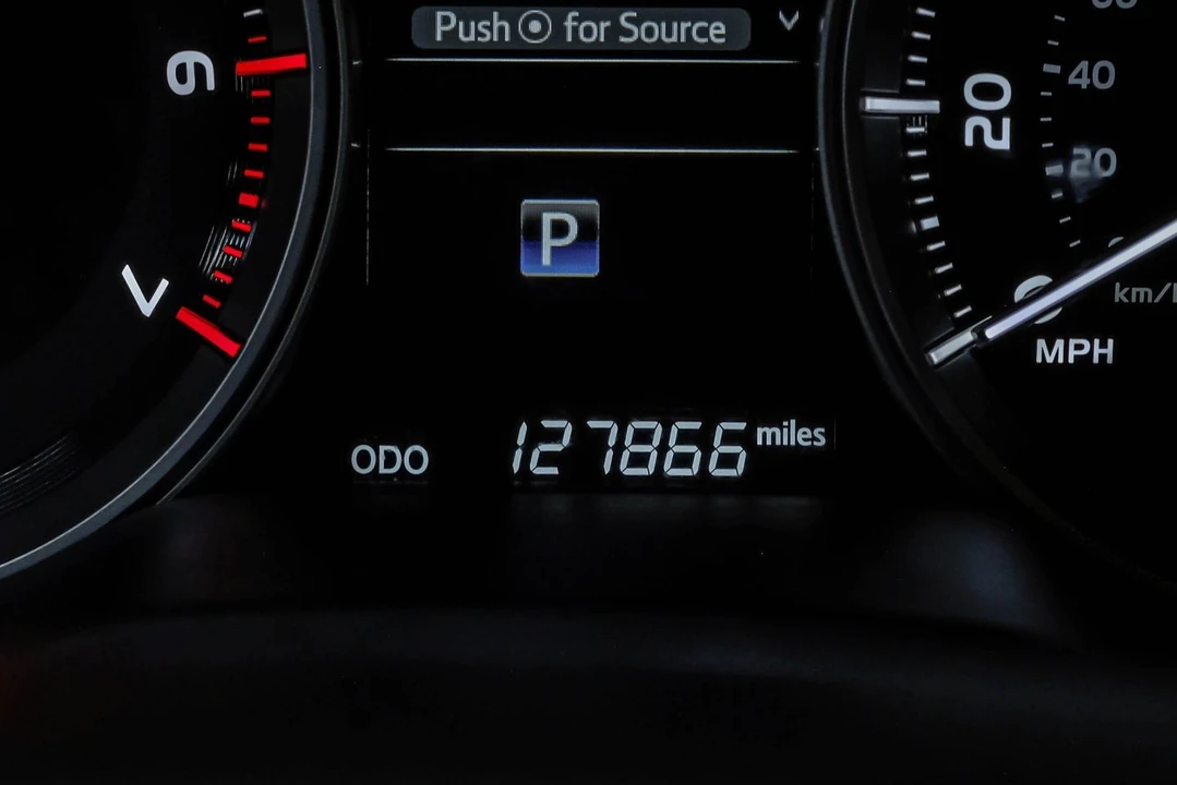 2019 Toyota J200 Land Cruiser - Image 27 of 31