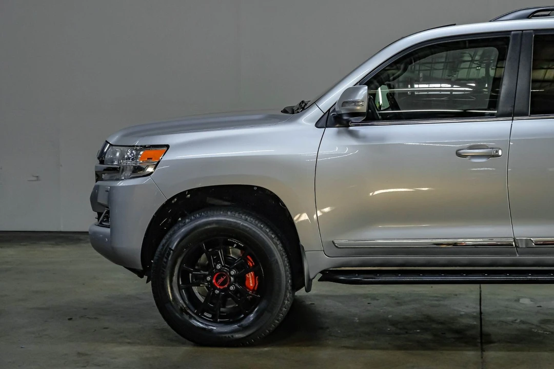 2019 Toyota J200 Land Cruiser - Image 18 of 31