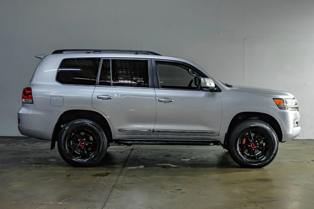 2019 Toyota J200 Land Cruiser - Image 11 of 31