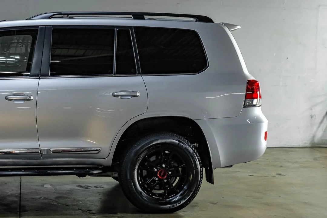 2019 Toyota J200 Land Cruiser - Image 19 of 31