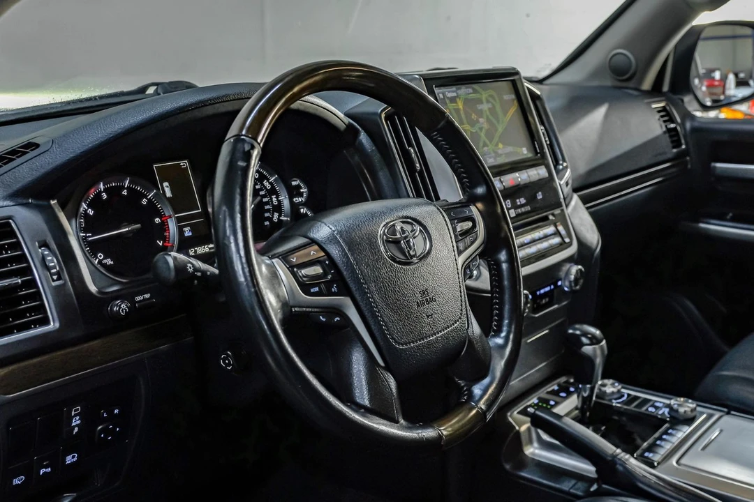 2019 Toyota J200 Land Cruiser - Image 23 of 31