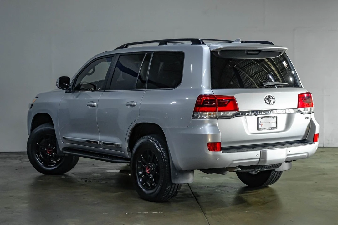 2019 Toyota J200 Land Cruiser - Image 16 of 31