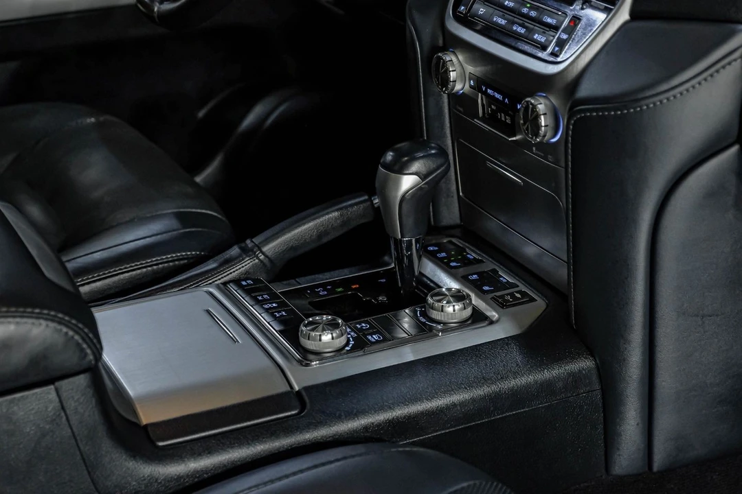 2019 Toyota J200 Land Cruiser - Image 31 of 31