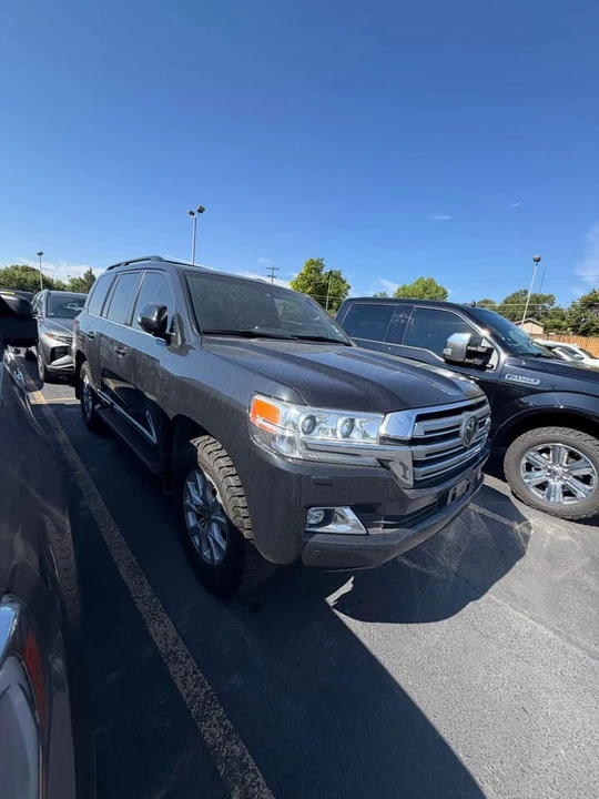 2019 Toyota J200 Land Cruiser - Image 2 of 9