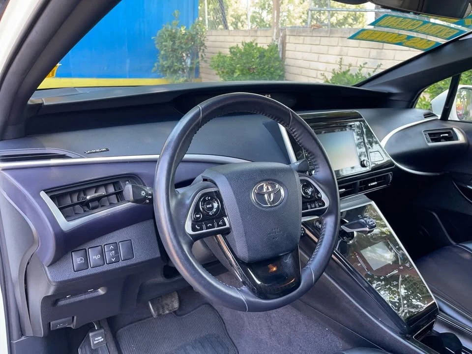 2019 Toyota Mirai - Image 4 of 20