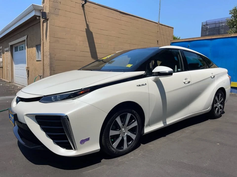 2019 Toyota Mirai - Image 19 of 20
