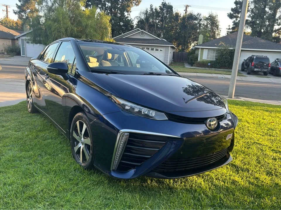 2019 Toyota Mirai - Image 7 of 14