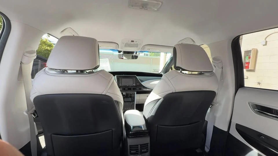 2019 Toyota Mirai - Image 13 of 16
