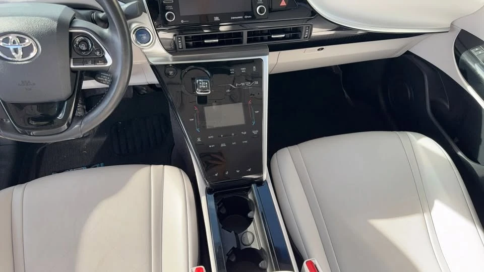 2019 Toyota Mirai - Image 14 of 16