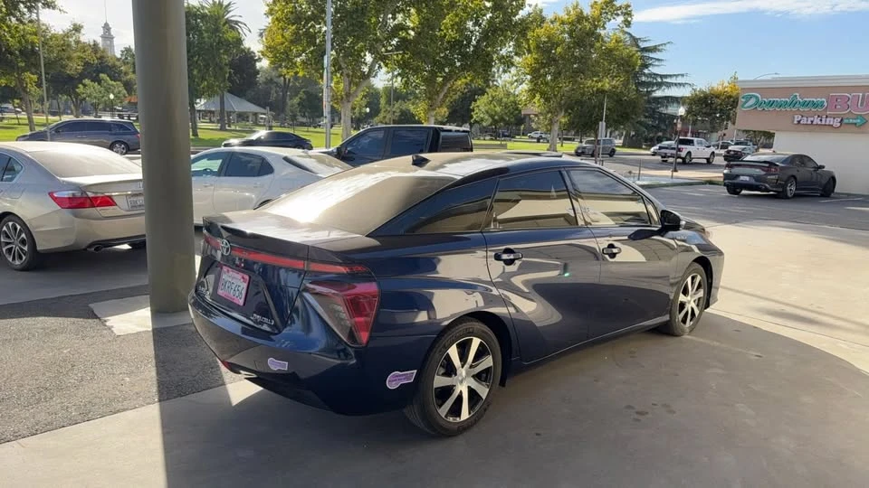 2019 Toyota Mirai - Image 6 of 16