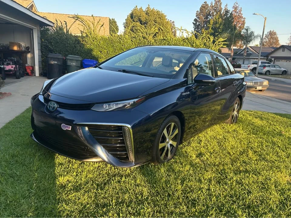 2019 Toyota Mirai - Image 4 of 14