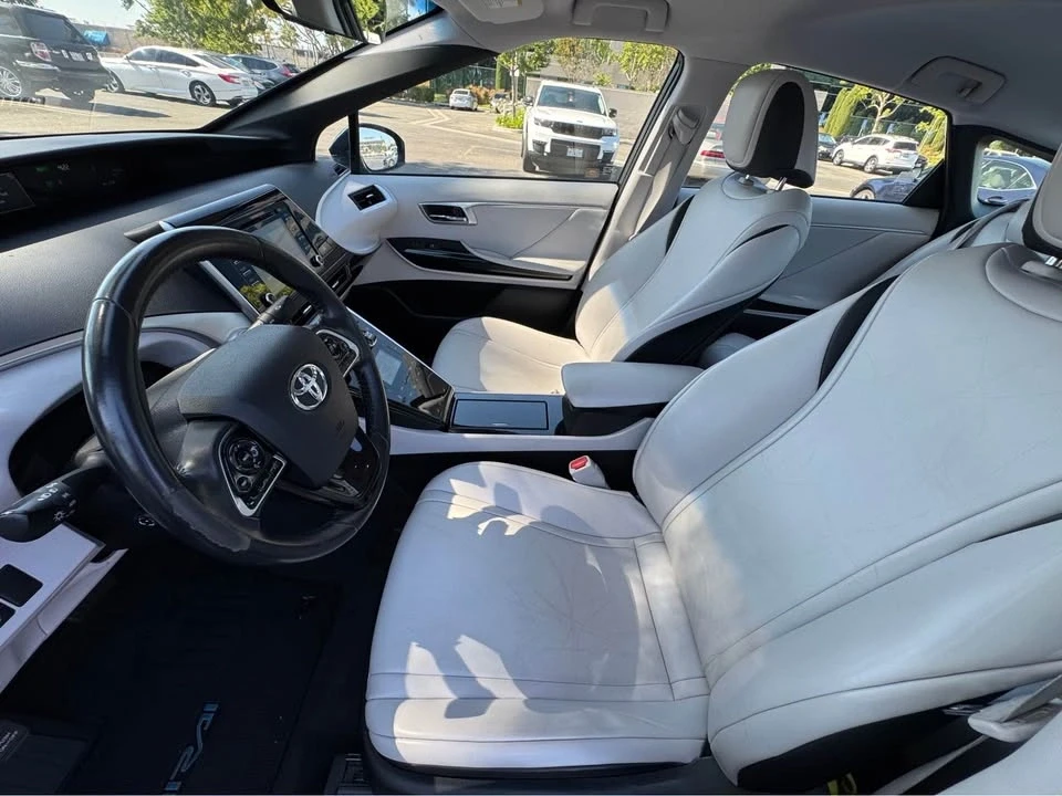 2019 Toyota Mirai - Image 9 of 12