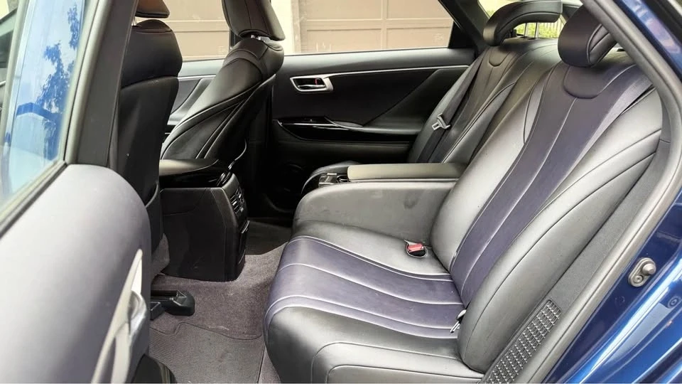 2019 Toyota Mirai - Image 12 of 18