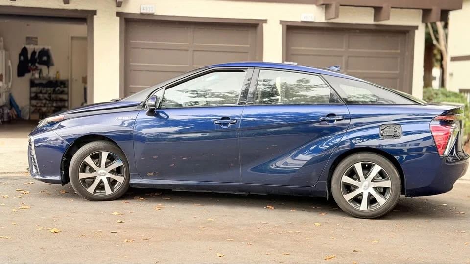 2019 Toyota Mirai - Image 6 of 18