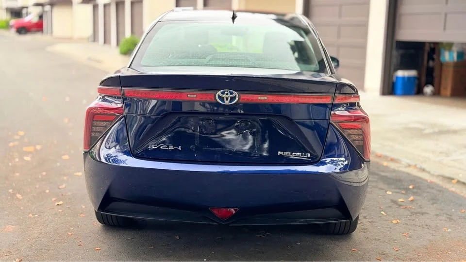 2019 Toyota Mirai - Image 5 of 18