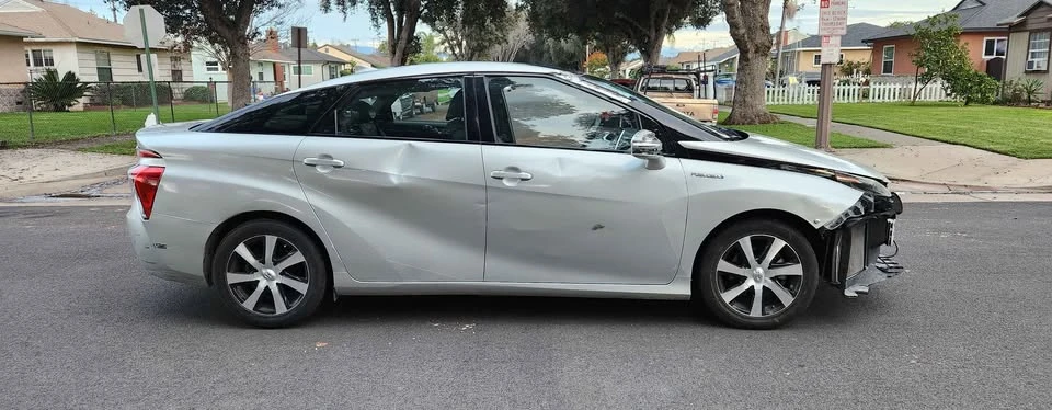 2019 Toyota Mirai - Image 4 of 8