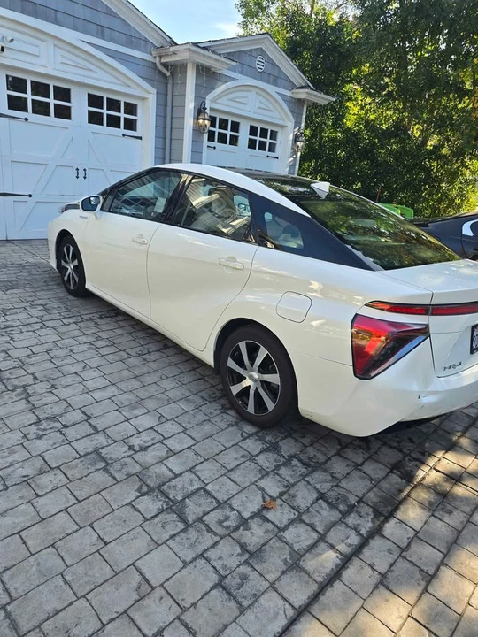 2019 Toyota Mirai - Image 4 of 9