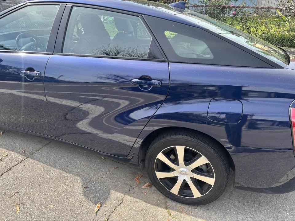 2019 Toyota Mirai - Image 2 of 5