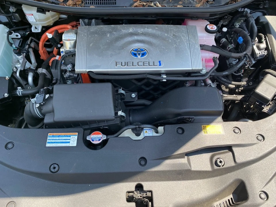 2019 Toyota Mirai - Image 8 of 20
