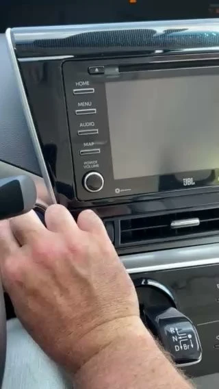 2019 Toyota Mirai - Image 16 of 20