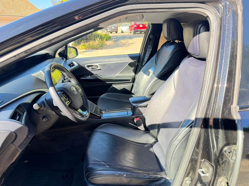 2019 Toyota Mirai - Image 9 of 18