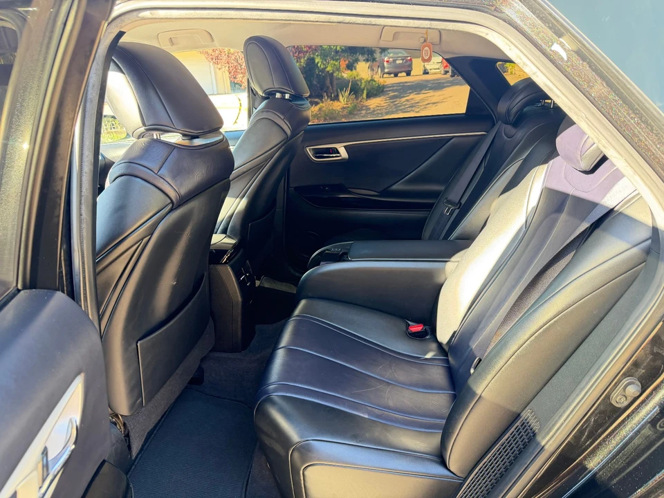 2019 Toyota Mirai - Image 12 of 18