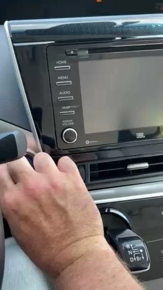 2019 Toyota Mirai - Image 16 of 21