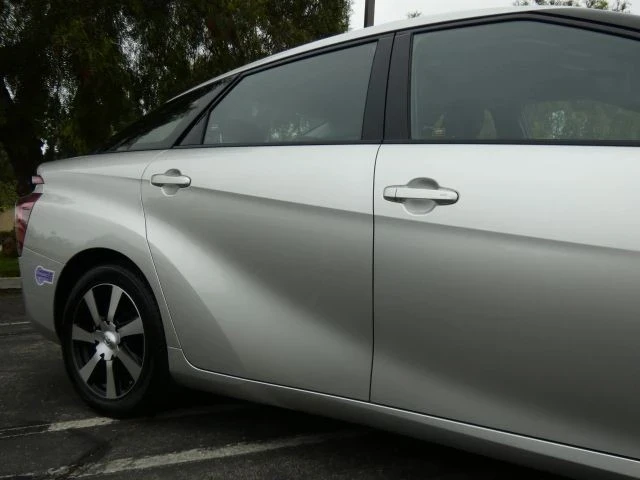 2019 Toyota Mirai - Image 6 of 21