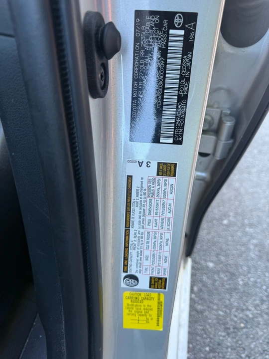 2019 Toyota Mirai - Image 18 of 19