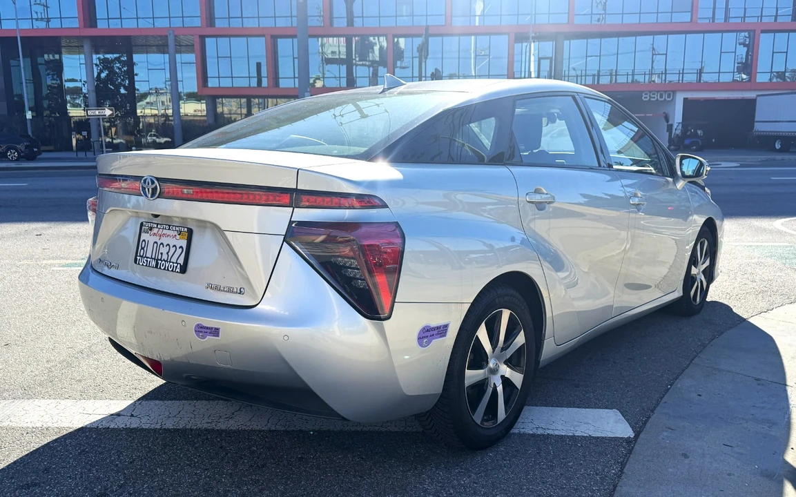 2019 Toyota Mirai - Image 3 of 19