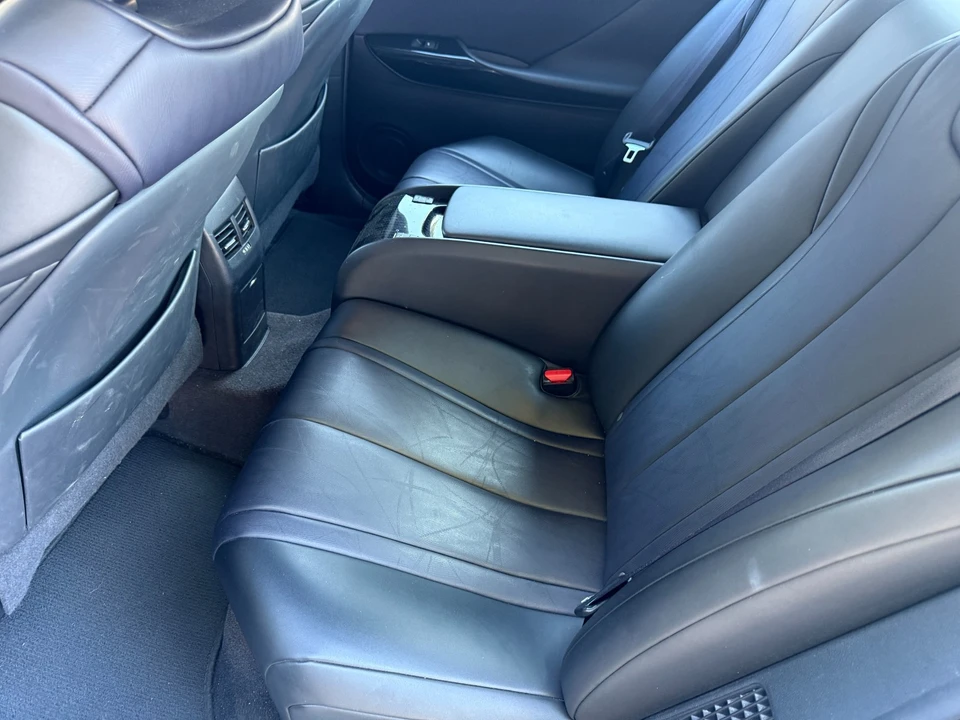 2019 Toyota Mirai - Image 12 of 19