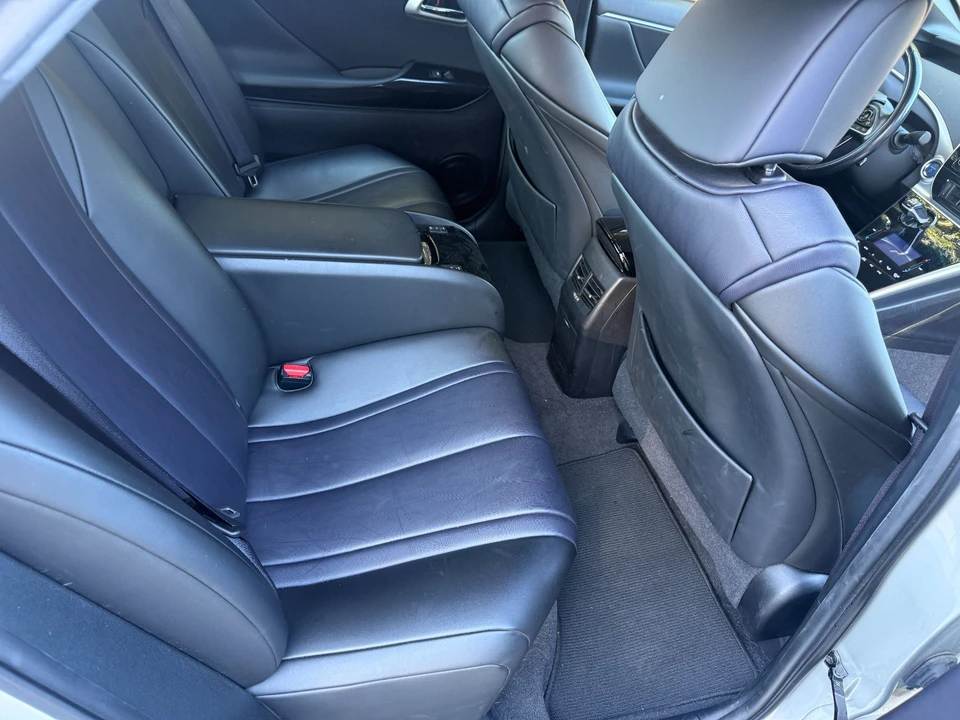 2019 Toyota Mirai - Image 15 of 19