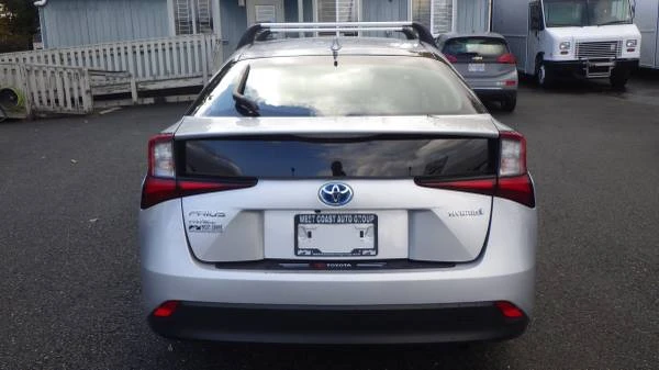 2019 Toyota Prius 4th Gen - Image 6 of 17
